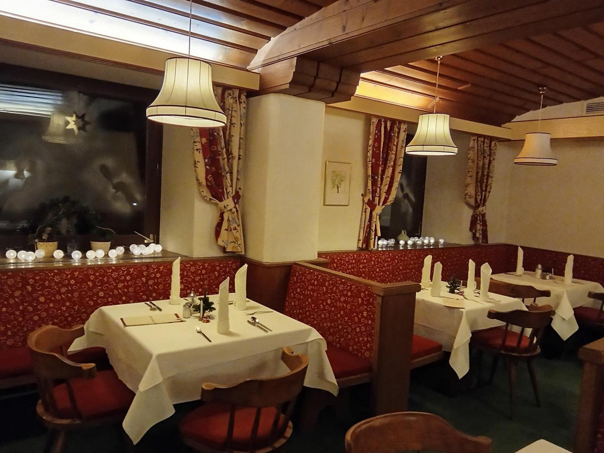 Hotel Kuerschner Kotschach-Mauthen Ngoại thất bức ảnh